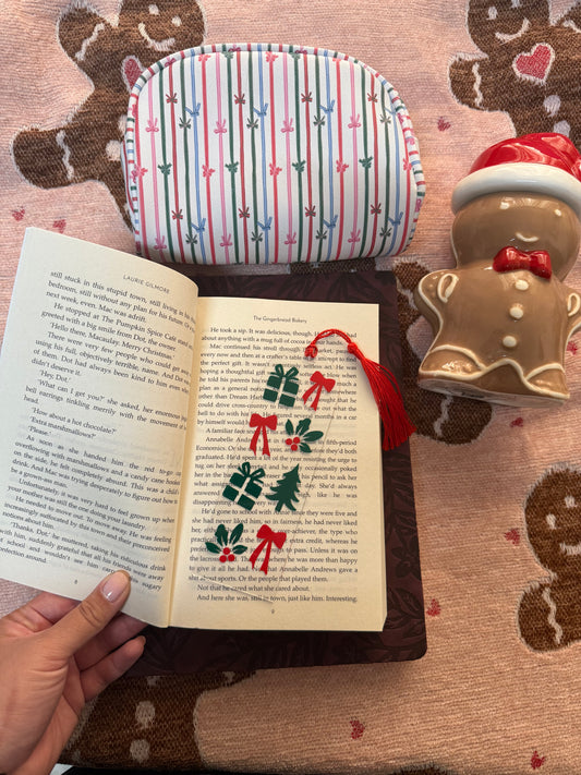 Holiday Mistletoe & Gifts Bookmark